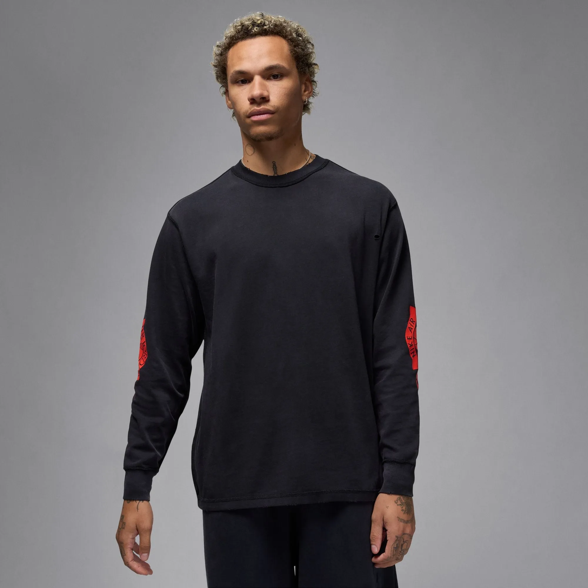 AIR JORDAN RARE AIR LONG SLEEVE T-SHIRT "BLACK/CHILE RED"