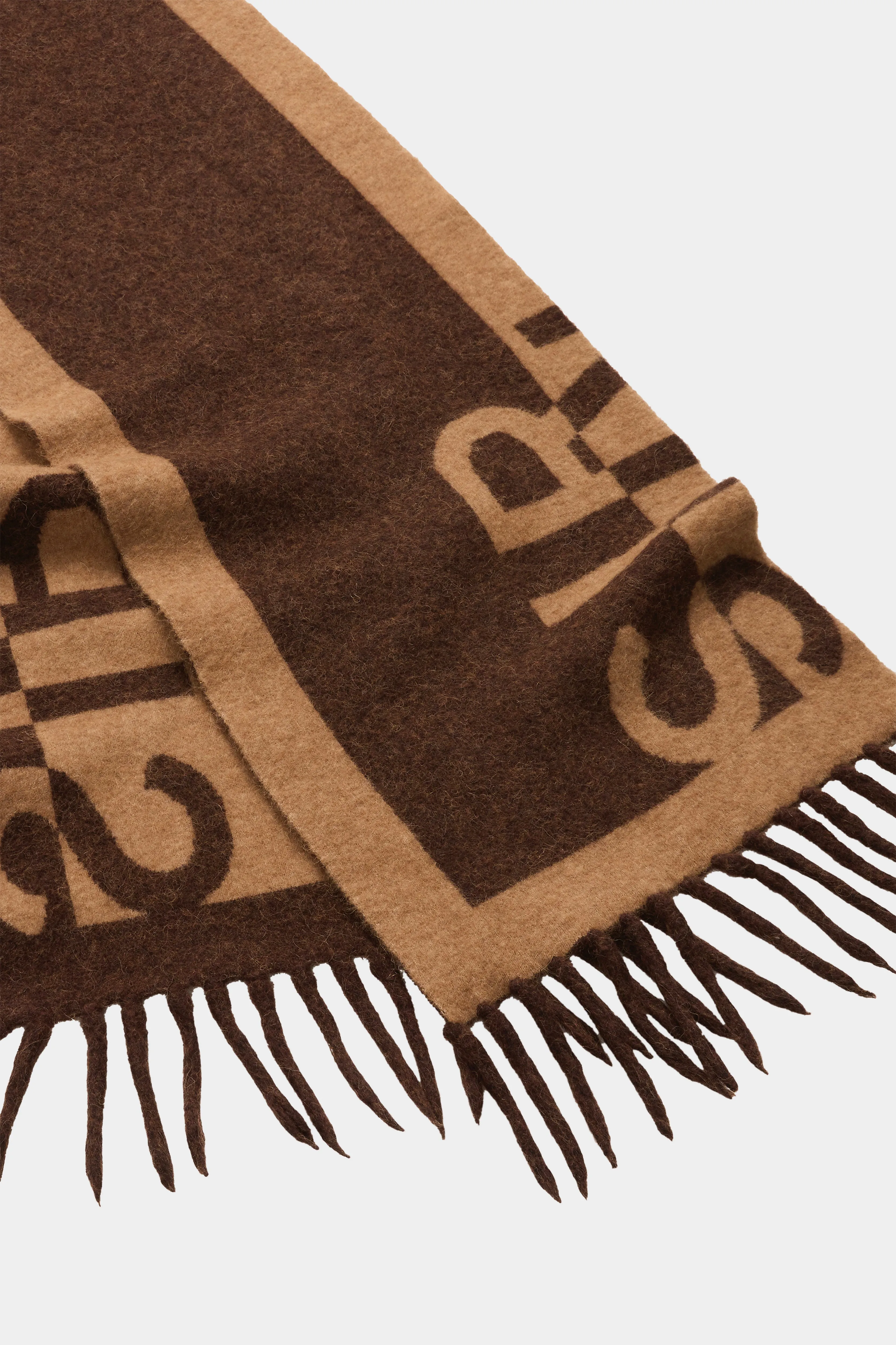 Angelo Scarf SIR