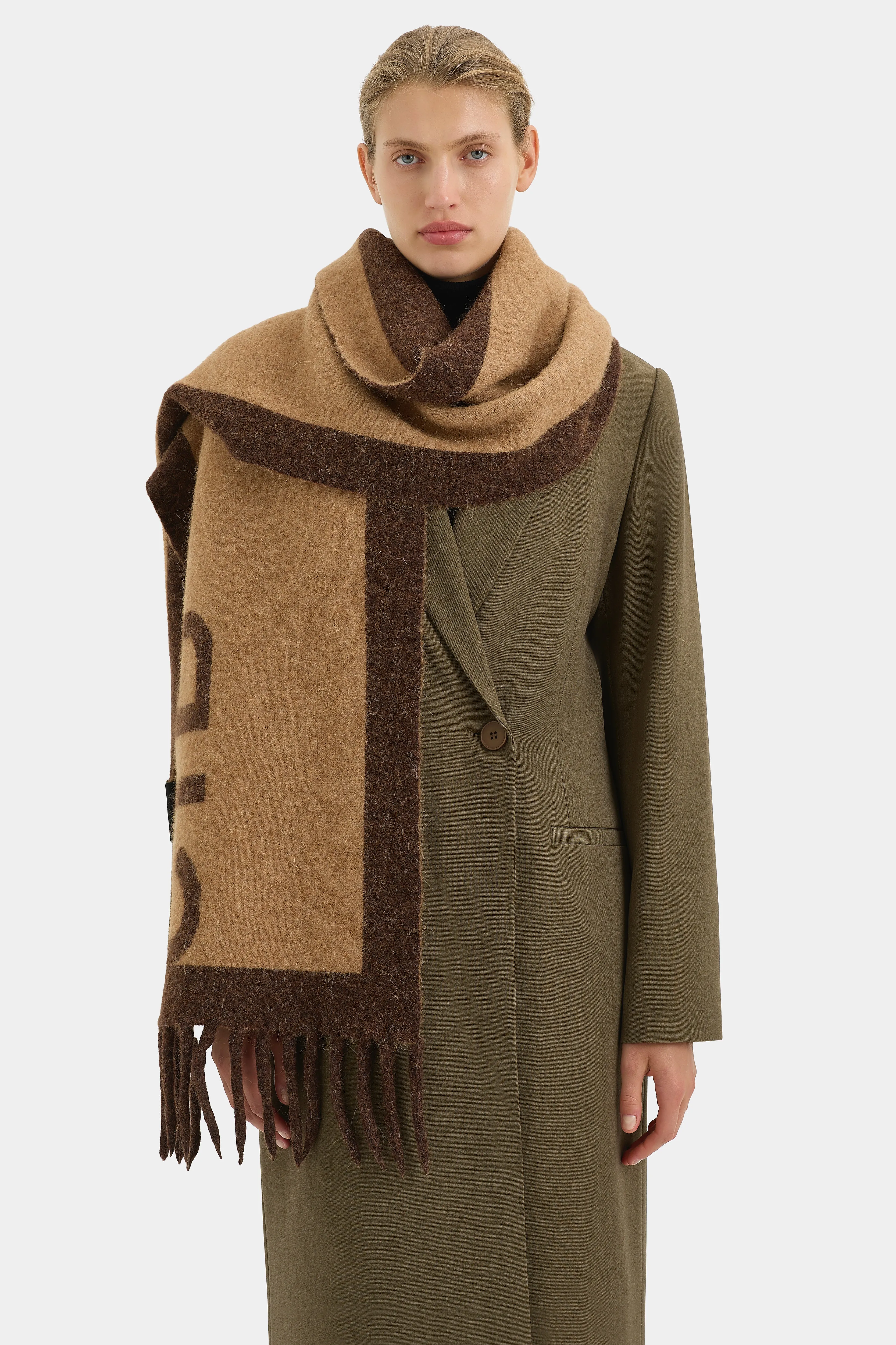Angelo Scarf SIR