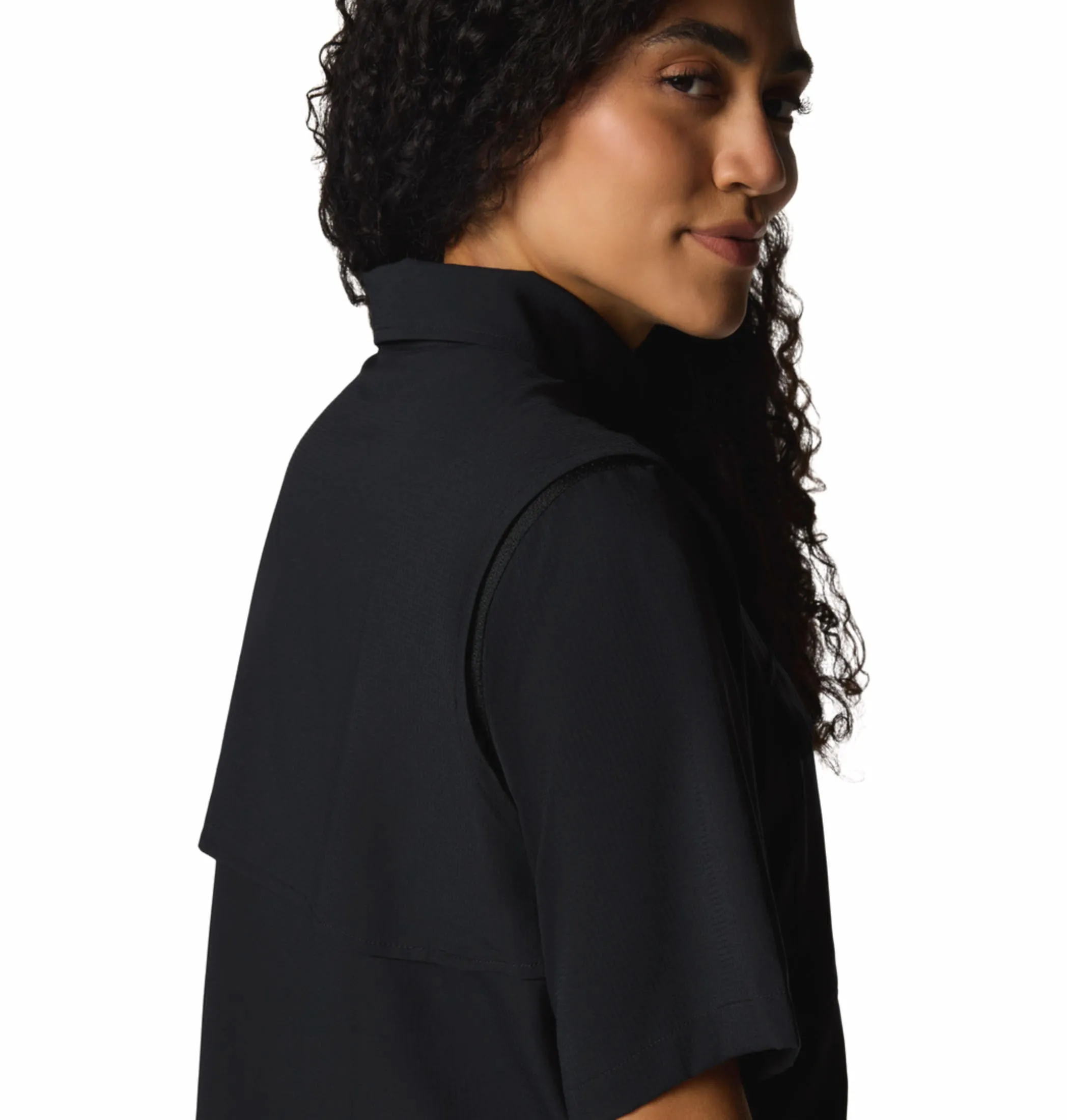 Columbia Women Black Omni-Shade Elevated View Utility Short Sleeve Shirt