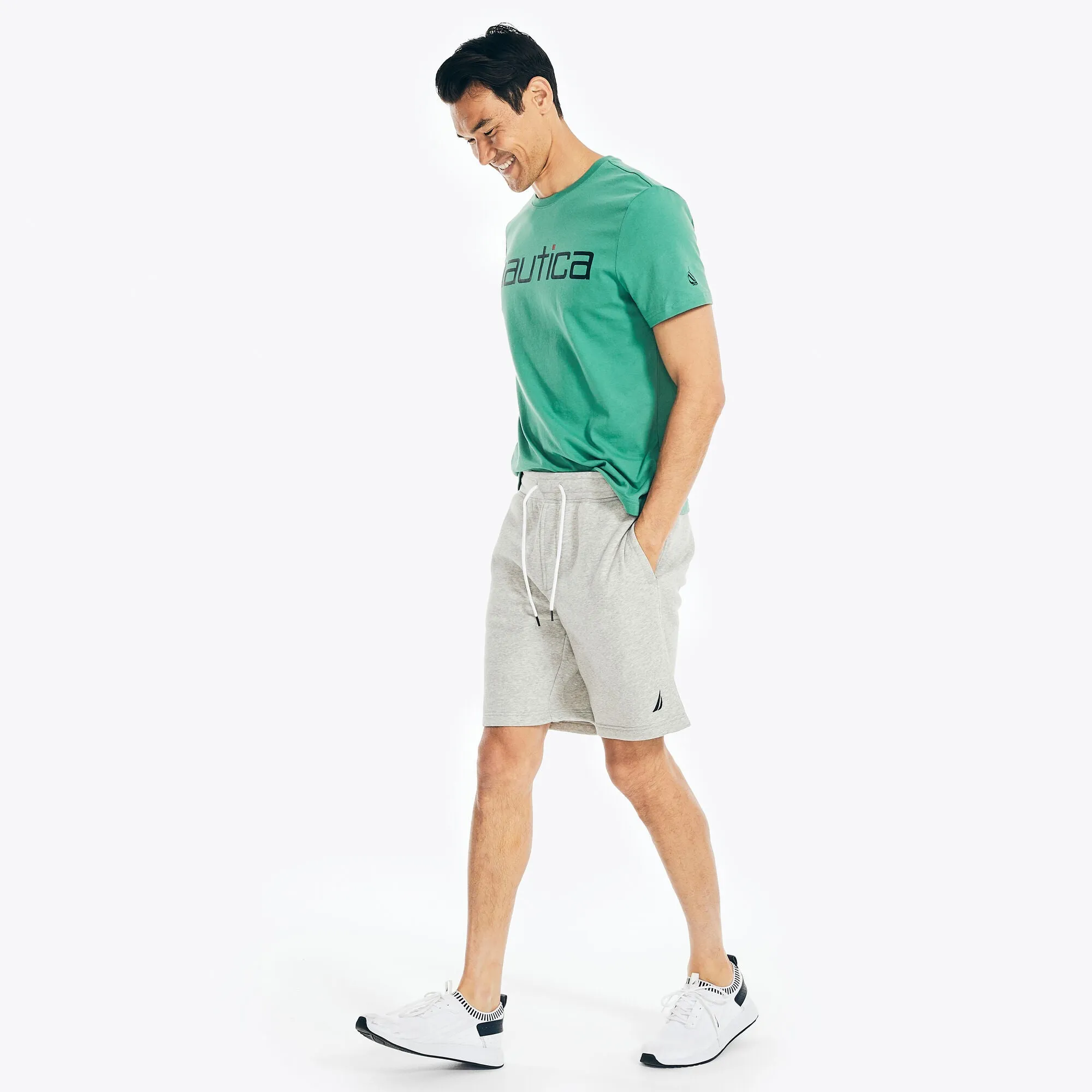Nautica Mens 9 J-Class Fleece Short
