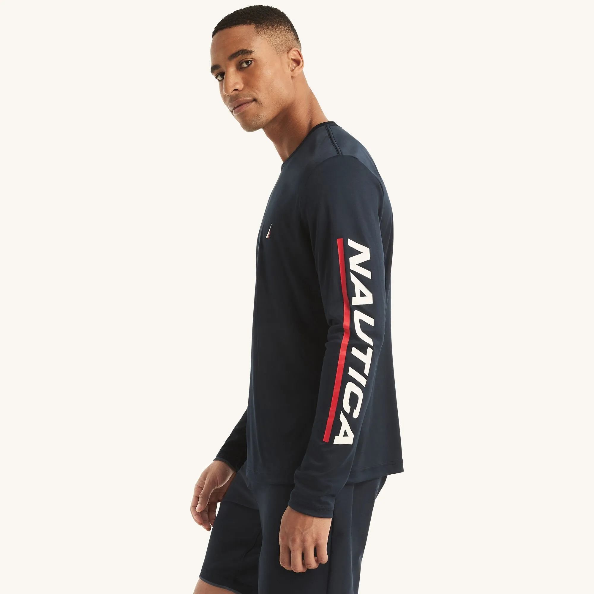 Nautica Mens Sustainably Crafted Rash Guard