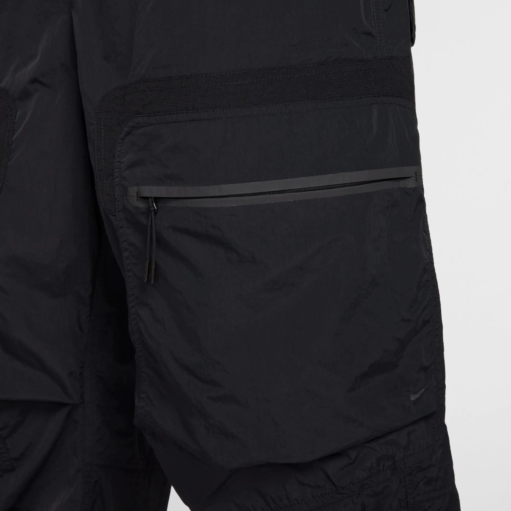 NIKE TECH WOVEN CARGO PANTS "BLACK/BLACK"
