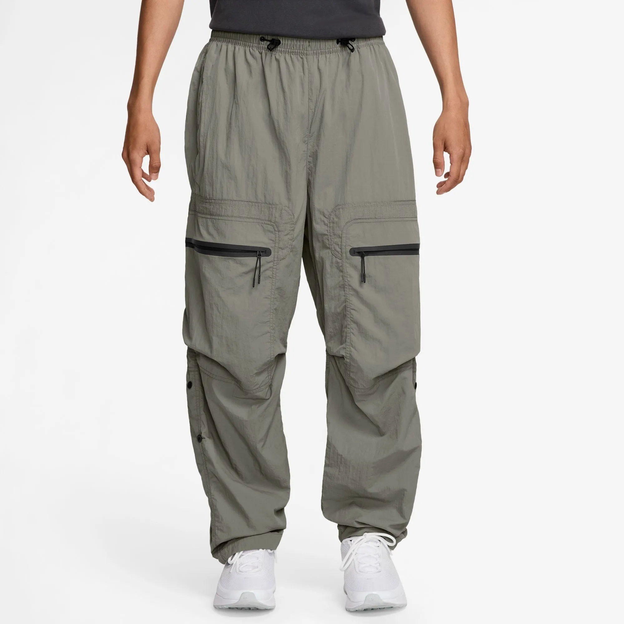 NIKE TECH WOVEN CARGO PANTS "LIGHT ARMY/BLACK"