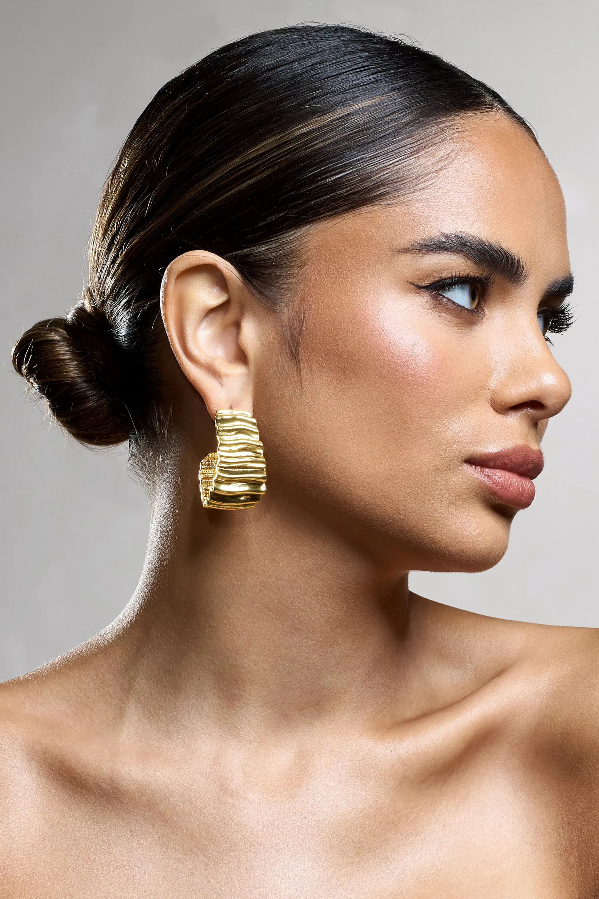 Quinlan | Gold Textured Chunky Hoop Earrings Club L London
