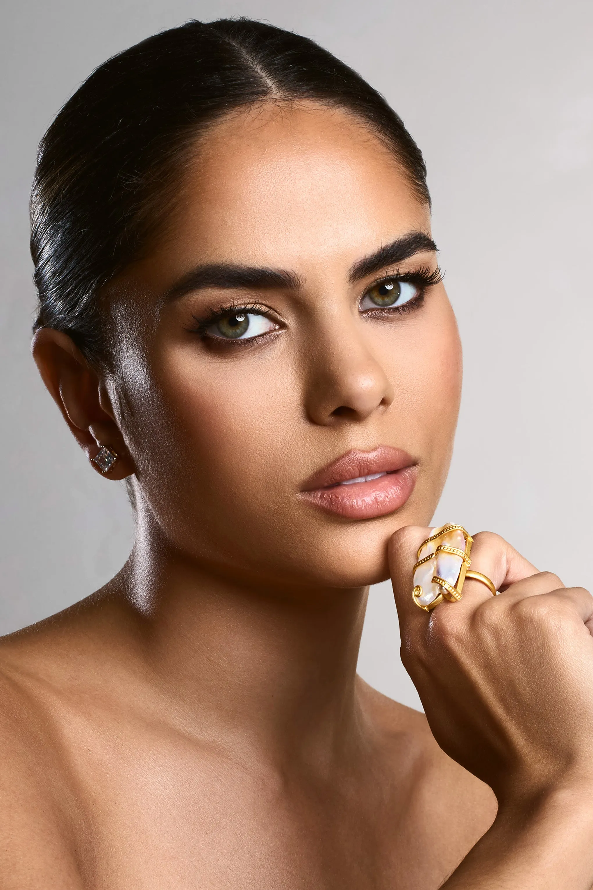 Shore | Gold Adjustable Ring With Iridescent Shell Club L London