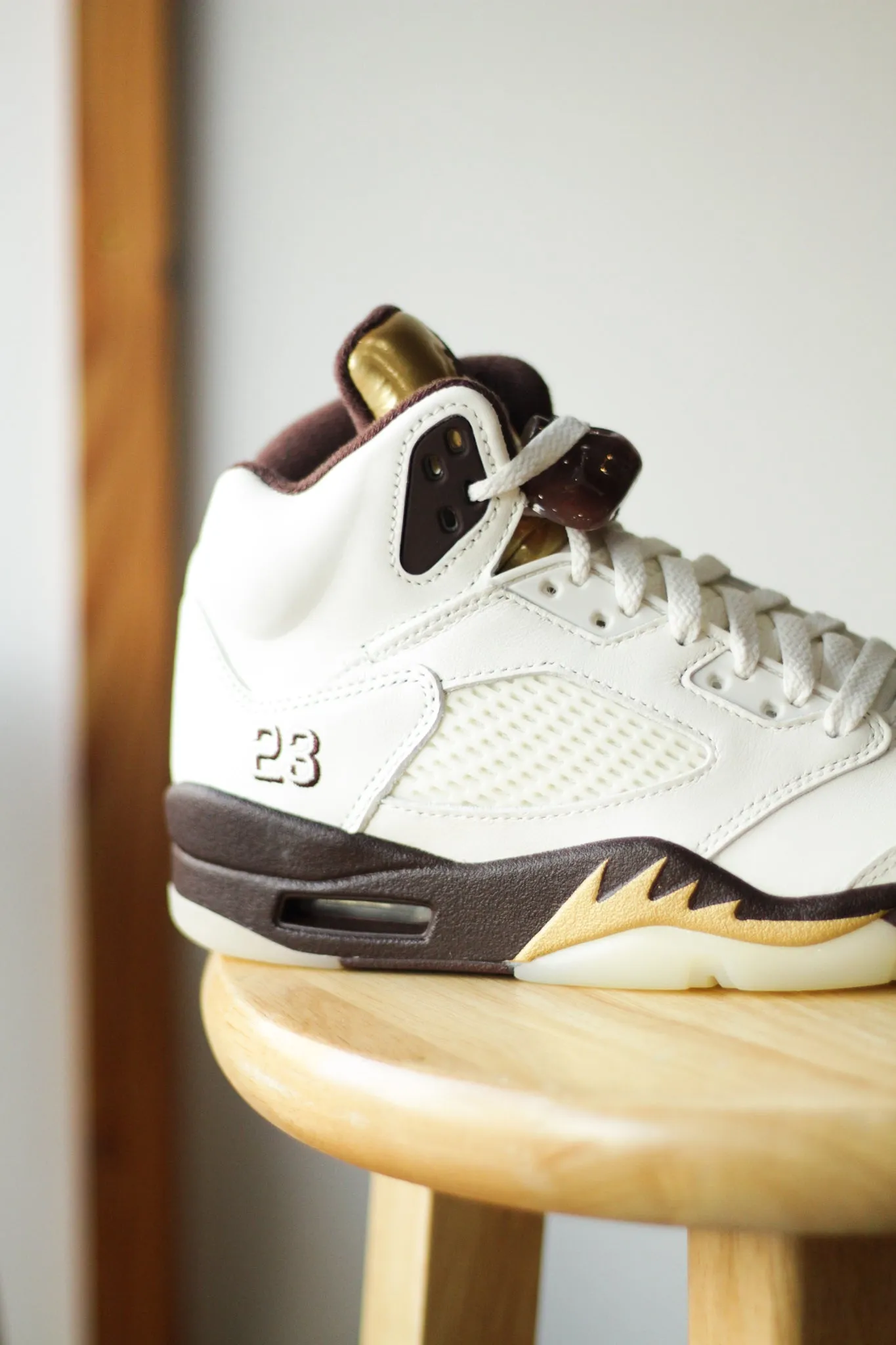 W AIR JORDAN 5 RETRO "EARTH"