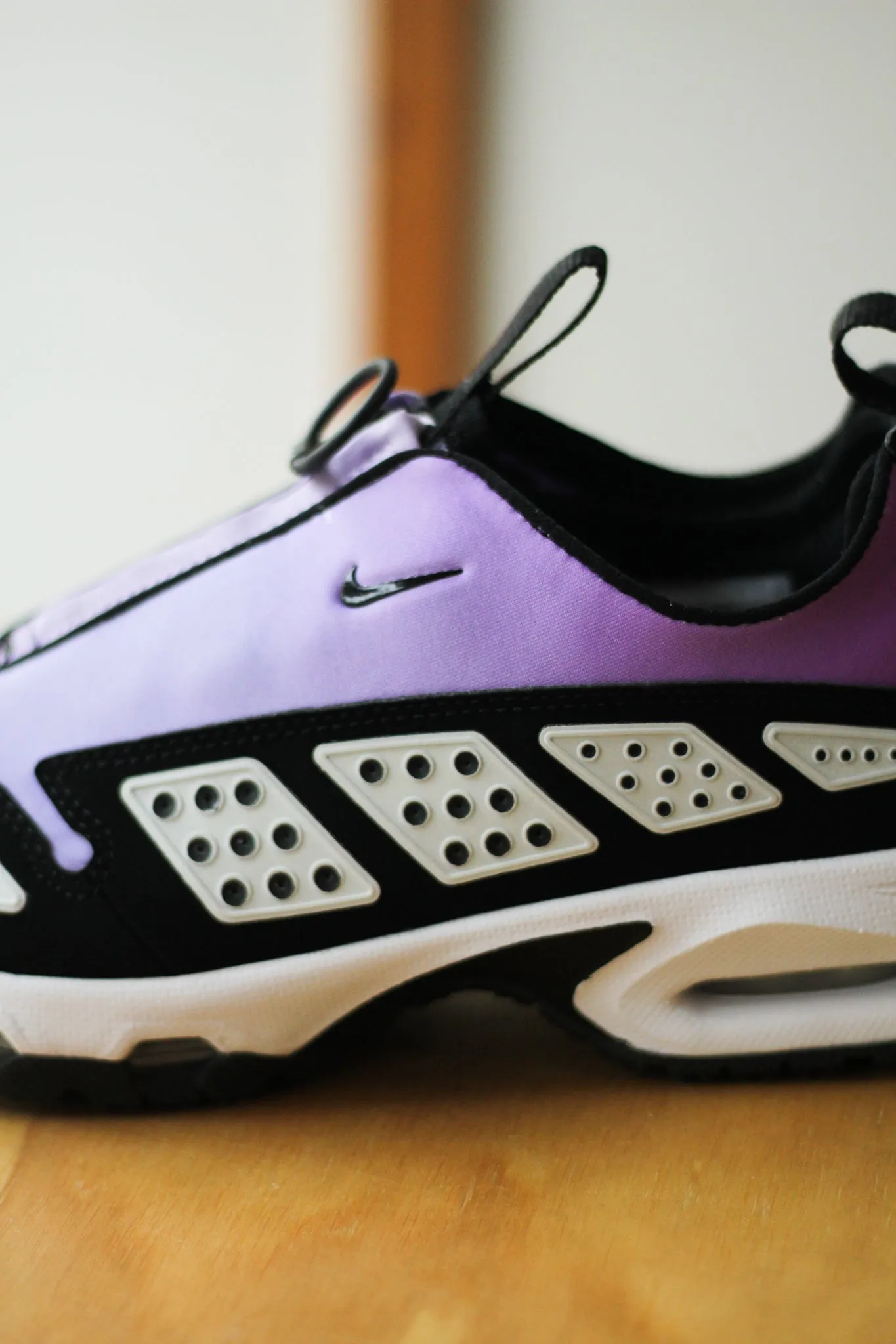 W NIKE AIR MAX SNDR "HYPER VIOLET/BLACK-WHITE-HYDRANGEAS"
