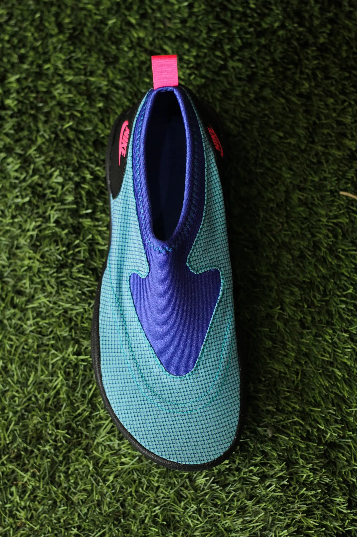 W NIKE AQUA TURF "DUSTY CACTUS/HYPER PINK-HYPER ROYAL"
